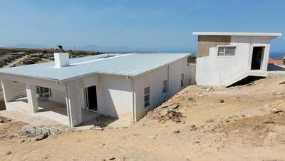 House For Sale in Seemeeu Park, Mossel Bay