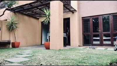 Apartment / Flat For Sale in Pineslopes, Lonehill, Sandton