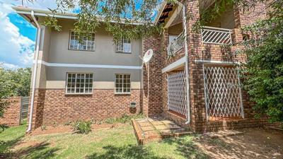 Apartment / Flat For Sale in Elarduspark, Pretoria