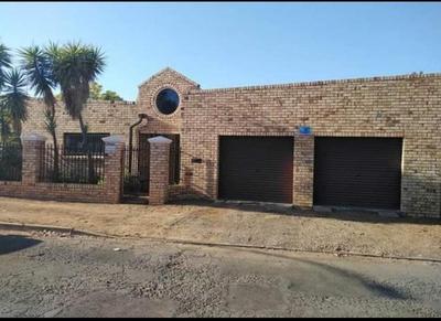 House For Sale in Herlear, Kimberley