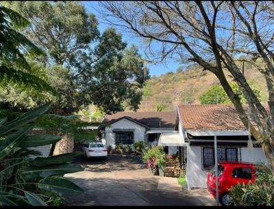 House For Sale in Escombe, Queensburgh