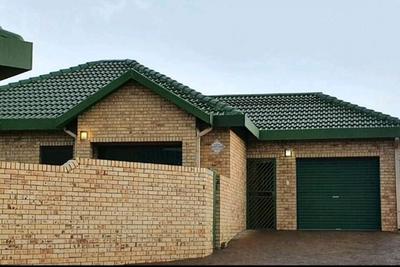 Townhouse For Sale in Harrismith, Harrismith