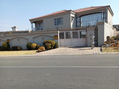 House For Sale in Liefde En Vrede, Johannesburg