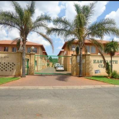 Apartment / Flat For Sale in Bezuidenhout Valley, Johannesburg