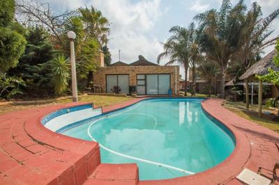 House For Sale in Wentworth Park, Krugersdorp