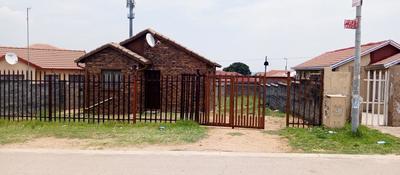 House For Sale in Klipfontein View, Midrand
