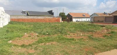 Vacant Land / Plot For Sale in Lenasia Ext 13, Lenasia, Johannesburg