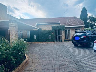 House For Sale in Potchefstroom South, Potchefstroom