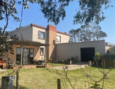 Farm For Sale in Cove Ridge East, East London