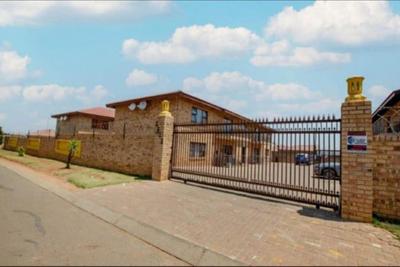 Commercial Property For Sale in Lenasia South, Johannesburg